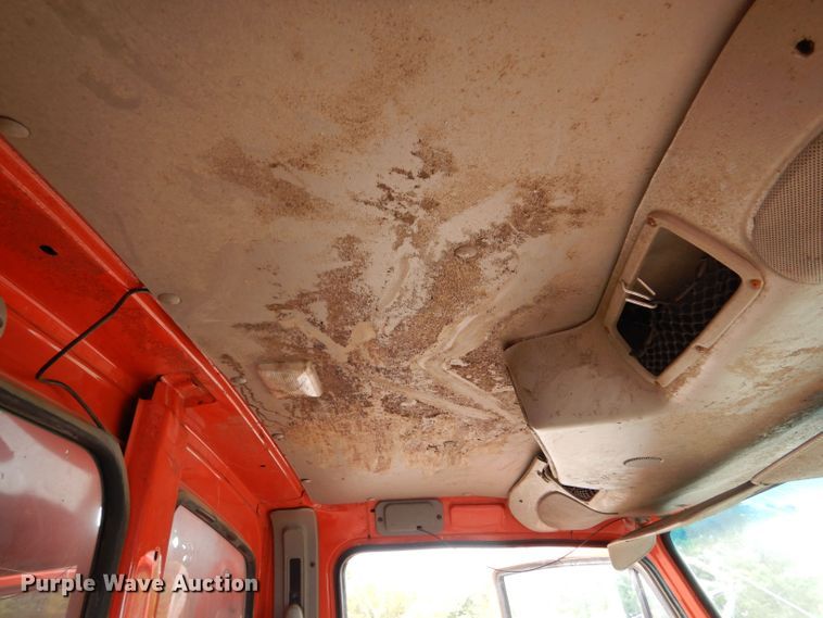 image for item LU9557 2003 Sterling LT7501  dump truck