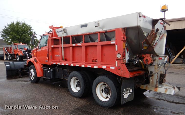image for item LU9560 2001 Sterling LT7501  dump truck
