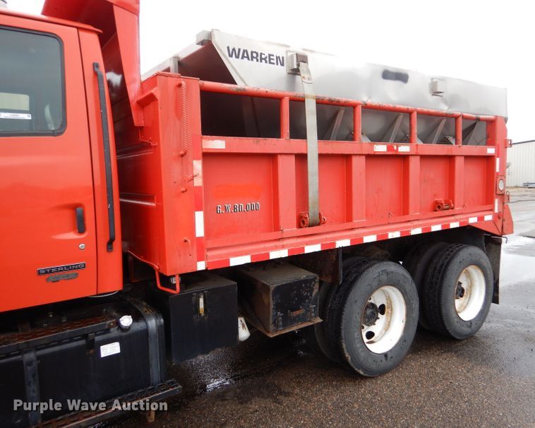 image for item LU9560 2001 Sterling LT7501  dump truck