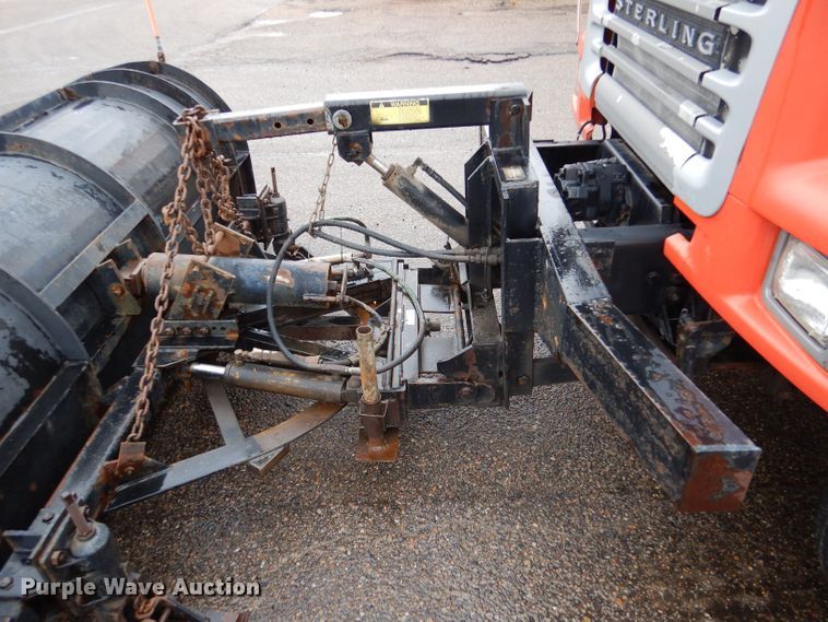 image for item LU9560 2001 Sterling LT7501  dump truck