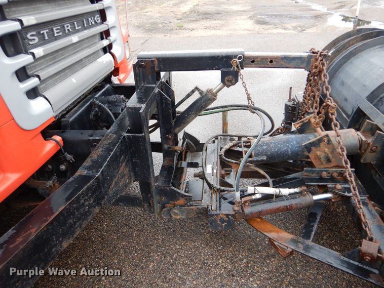 image for item LU9560 2001 Sterling LT7501  dump truck