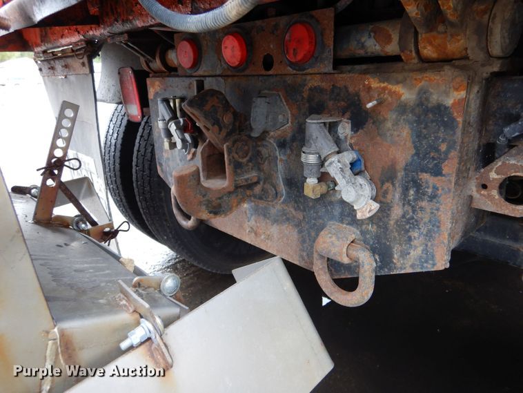 image for item LU9560 2001 Sterling LT7501  dump truck