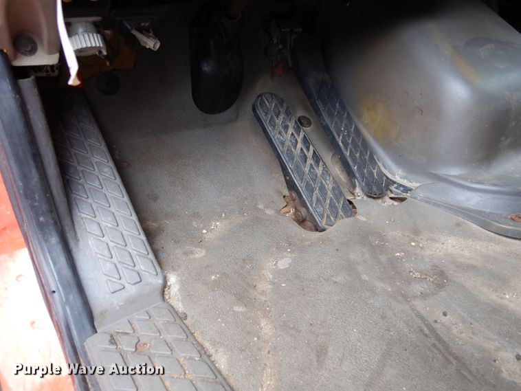 image for item LU9560 2001 Sterling LT7501  dump truck