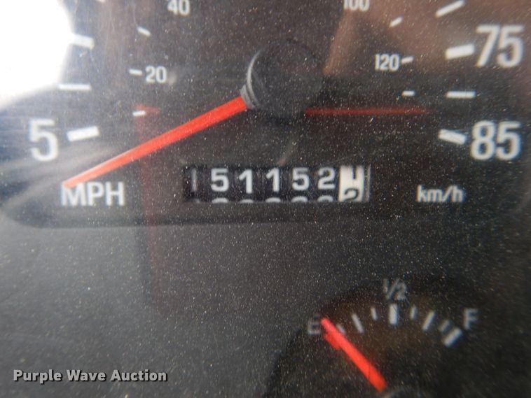 image for item LU9560 2001 Sterling LT7501  dump truck