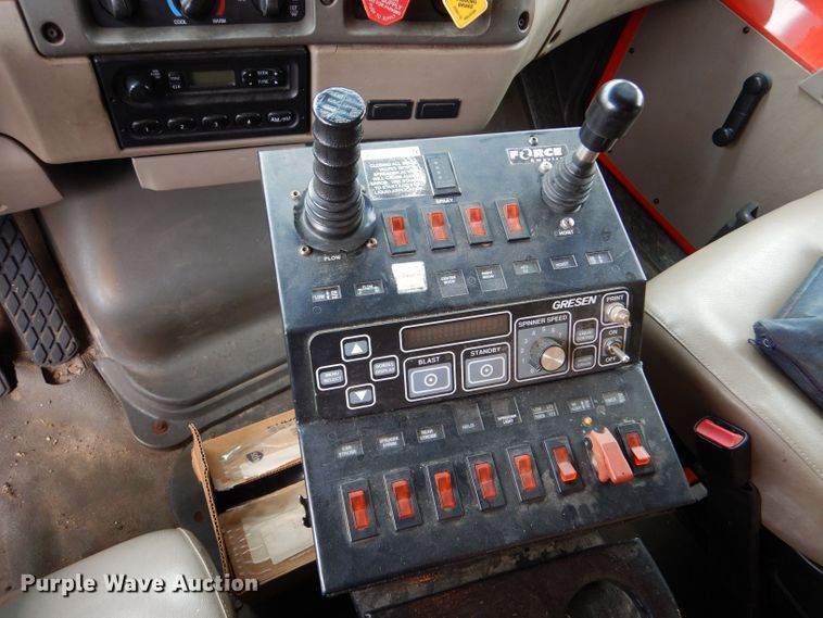 image for item LU9560 2001 Sterling LT7501  dump truck