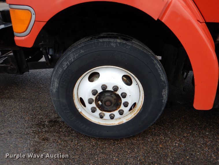 image for item LU9560 2001 Sterling LT7501  dump truck