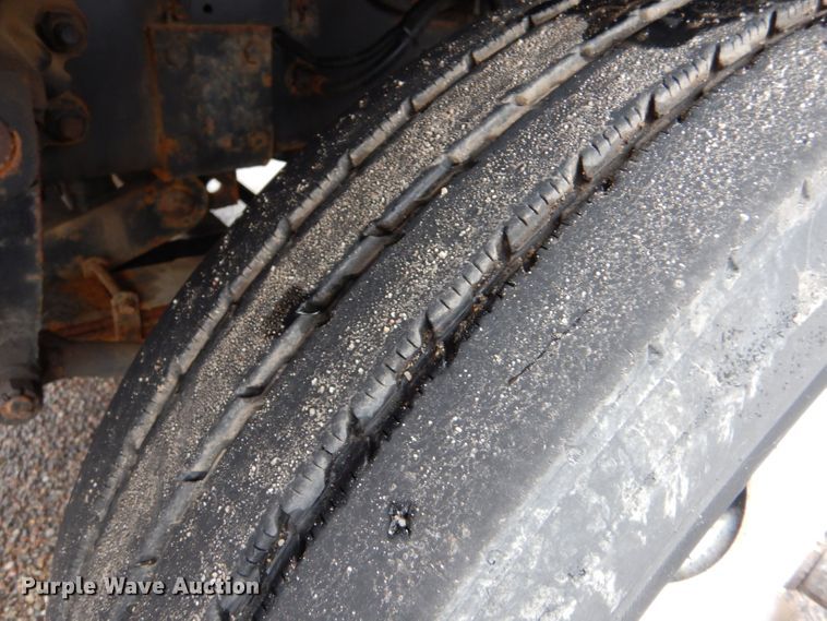 image for item LU9560 2001 Sterling LT7501  dump truck