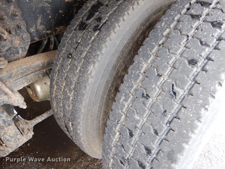 image for item LU9560 2001 Sterling LT7501  dump truck