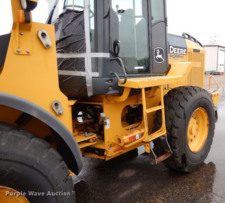 image for item LU9561 2006 John Deere 444J  wheel loader