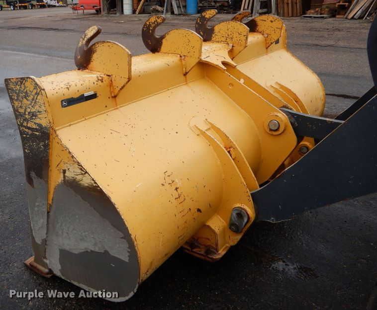 image for item LU9561 2006 John Deere 444J  wheel loader