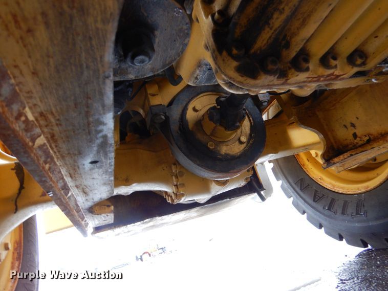 image for item LU9561 2006 John Deere 444J  wheel loader