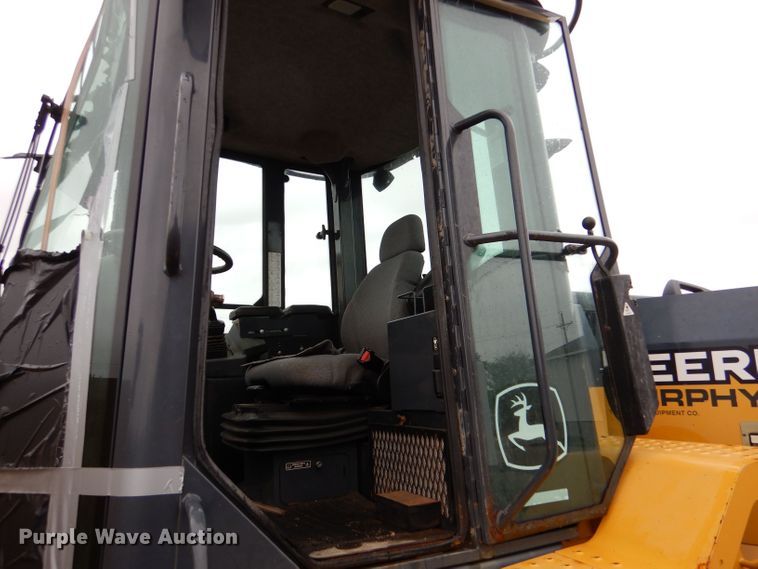 image for item LU9561 2006 John Deere 444J  wheel loader