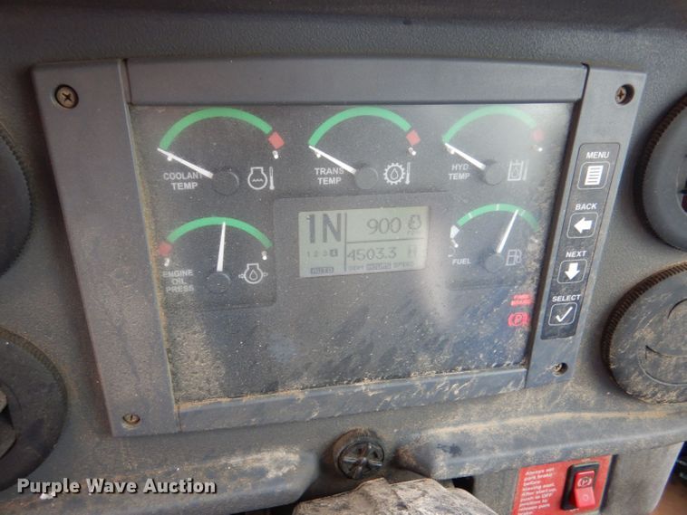 image for item LU9561 2006 John Deere 444J  wheel loader