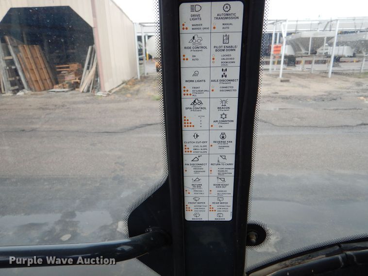 image for item LU9561 2006 John Deere 444J  wheel loader