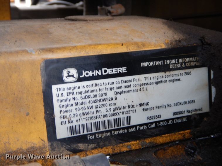 image for item LU9561 2006 John Deere 444J  wheel loader