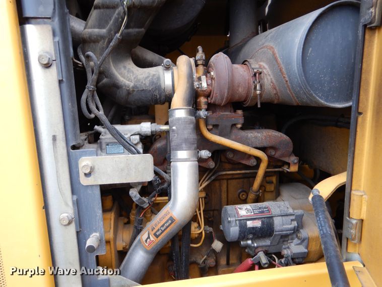 image for item LU9561 2006 John Deere 444J  wheel loader