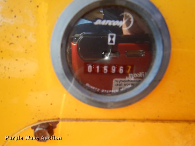 image for item LU9564 2007 Superior Broom DT80CT broom