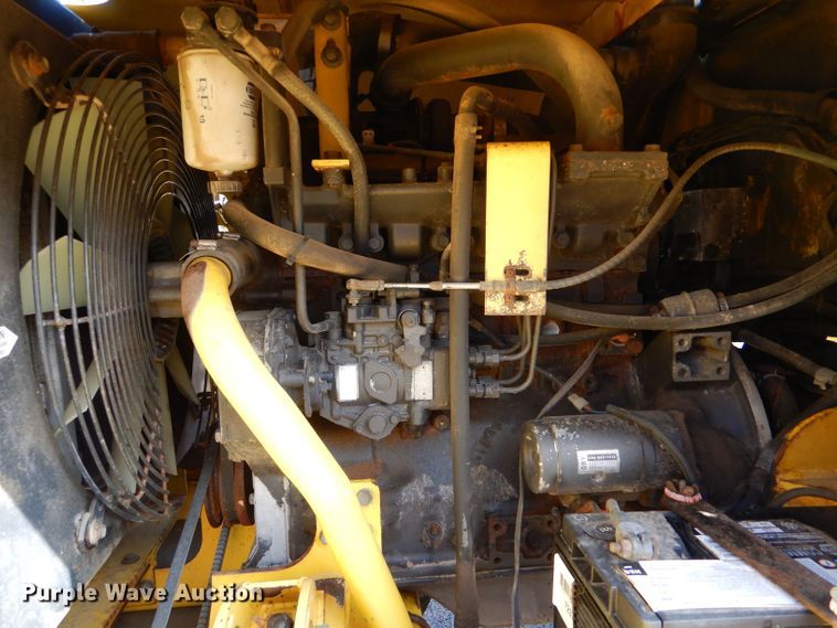 image for item LU9564 2007 Superior Broom DT80CT broom