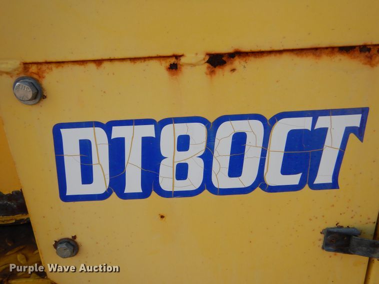 image for item LU9564 2007 Superior Broom DT80CT broom