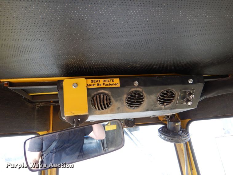 image for item LU9565 2010 Superior Broom DT80-J broom