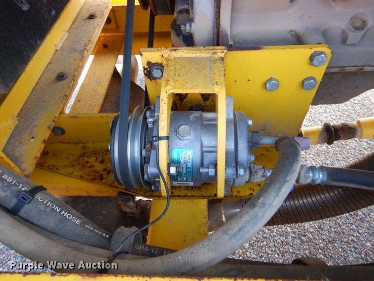 image for item LU9565 2010 Superior Broom DT80-J broom