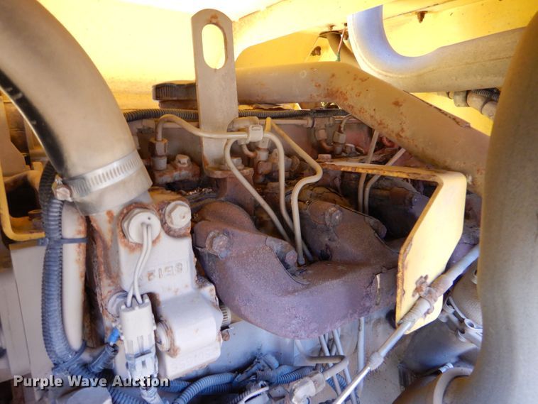 image for item LU9565 2010 Superior Broom DT80-J broom