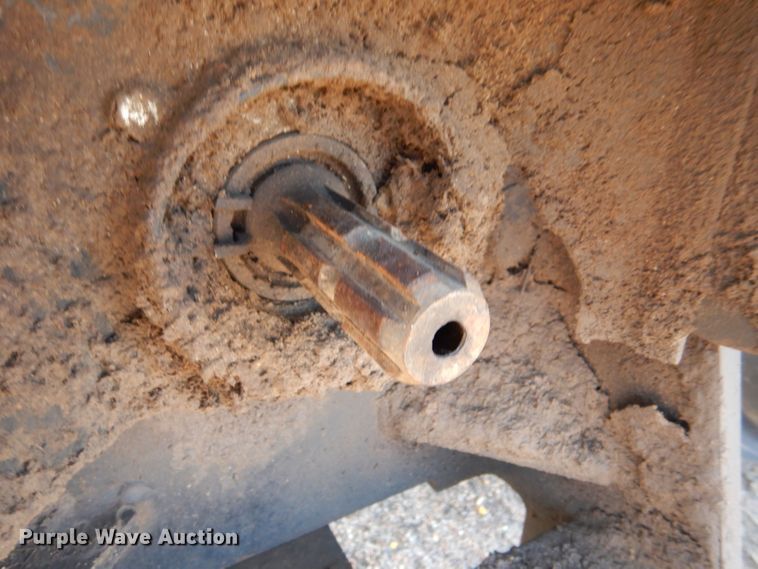 image for item LU9567 2009 New Holland T6020  MFWD tractor