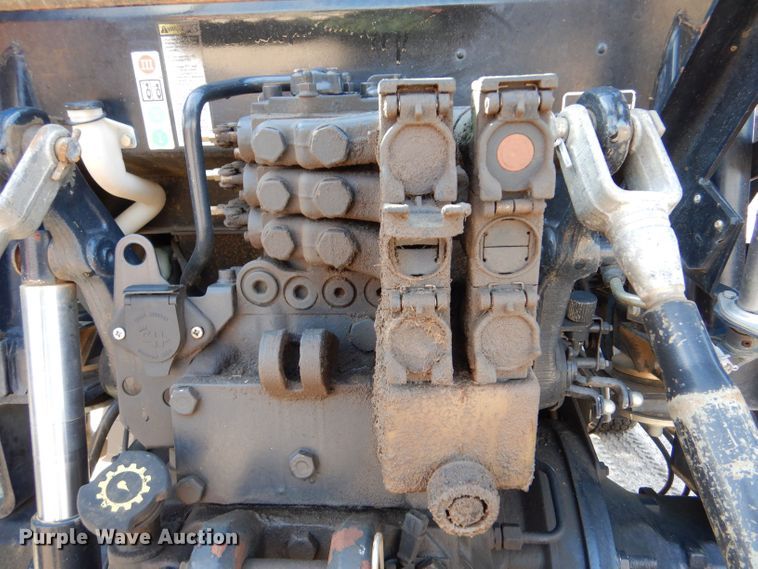 image for item LU9567 2009 New Holland T6020  MFWD tractor