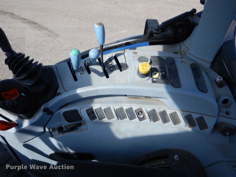 image for item LU9567 2009 New Holland T6020  MFWD tractor