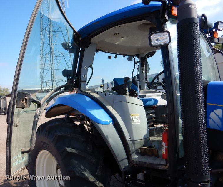 image for item LU9567 2009 New Holland T6020  MFWD tractor