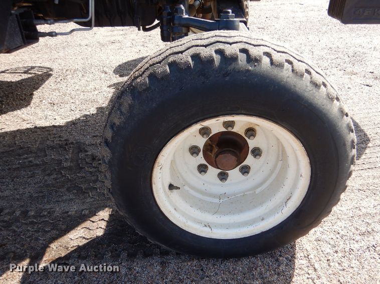 image for item LU9567 2009 New Holland T6020  MFWD tractor