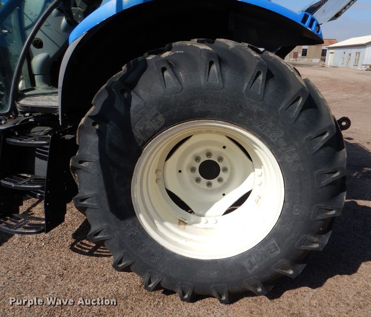 image for item LU9567 2009 New Holland T6020  MFWD tractor