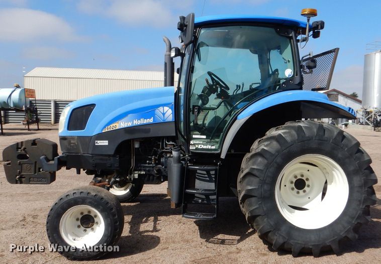 image for item LU9568 2009 New Holland T6020  tractor