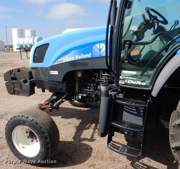 image for item LU9568 2009 New Holland T6020  tractor