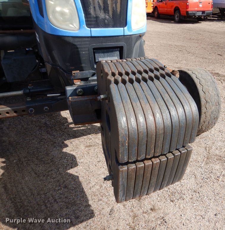 image for item LU9568 2009 New Holland T6020  tractor