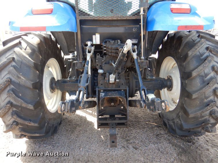 image for item LU9568 2009 New Holland T6020  tractor