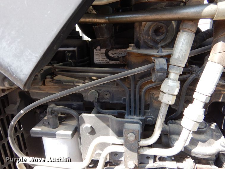 image for item LU9568 2009 New Holland T6020  tractor