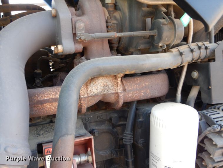 image for item LU9568 2009 New Holland T6020  tractor