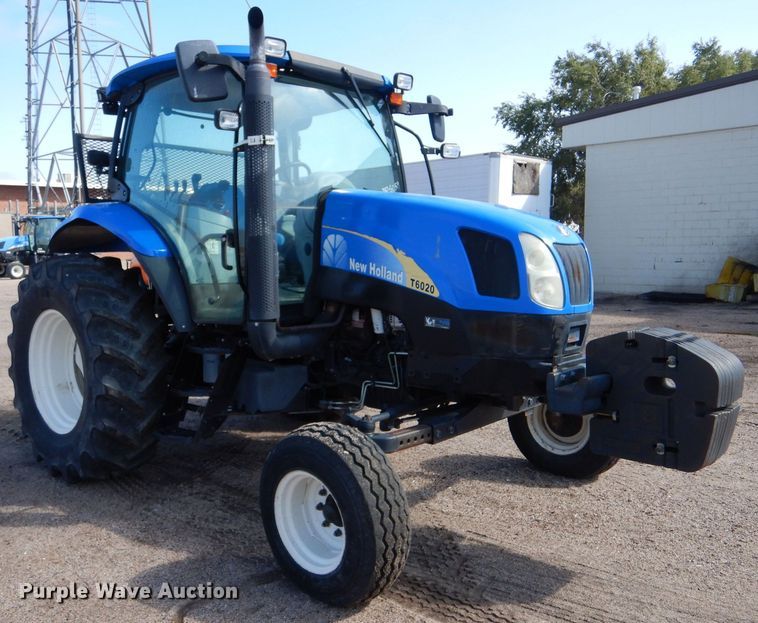 image for item LU9569 2009 New Holland T6020  tractor
