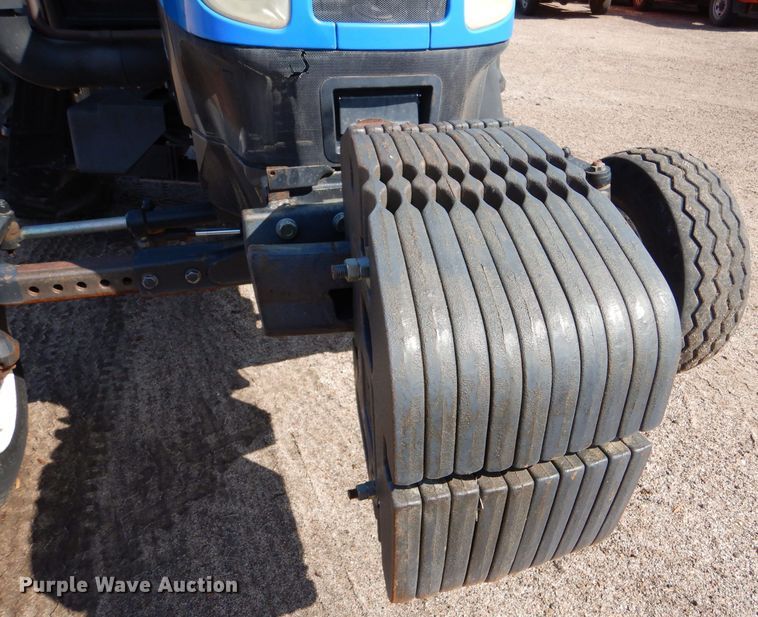 image for item LU9569 2009 New Holland T6020  tractor