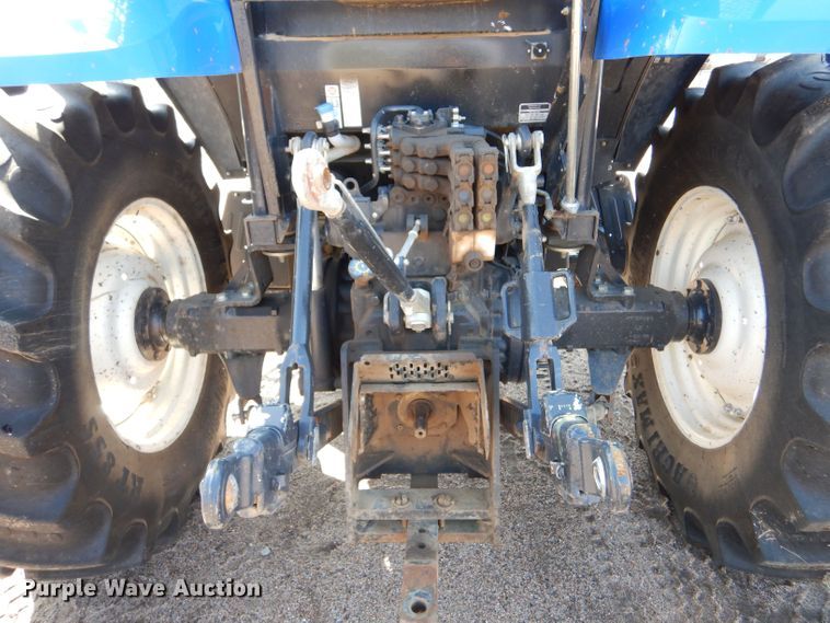 image for item LU9569 2009 New Holland T6020  tractor