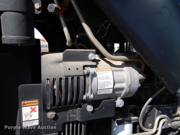 image for item LU9569 2009 New Holland T6020  tractor