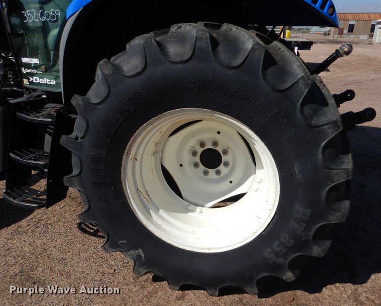 image for item LU9569 2009 New Holland T6020  tractor