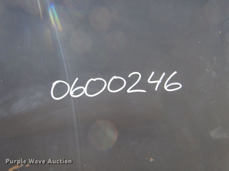 image for item LU9572 2016 Wemac 2000G  fuel tank