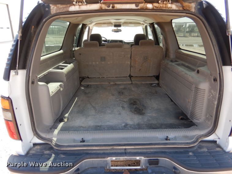 image for item LU9573 2006 Chevrolet Suburban 1500  SUV
