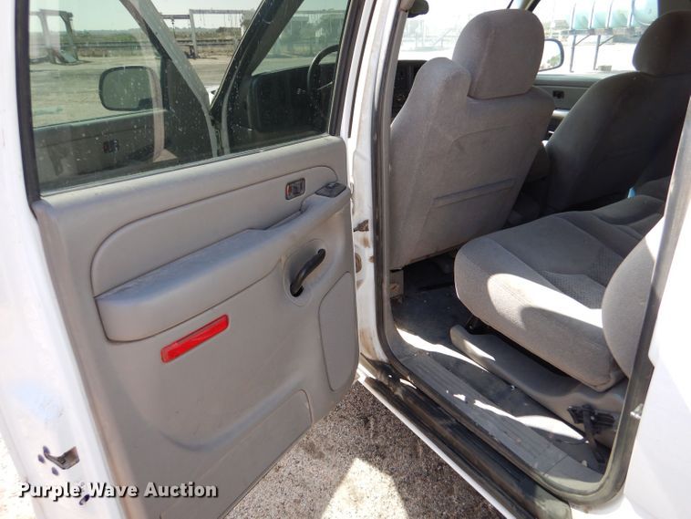 image for item LU9573 2006 Chevrolet Suburban 1500  SUV