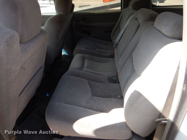 image for item LU9573 2006 Chevrolet Suburban 1500  SUV