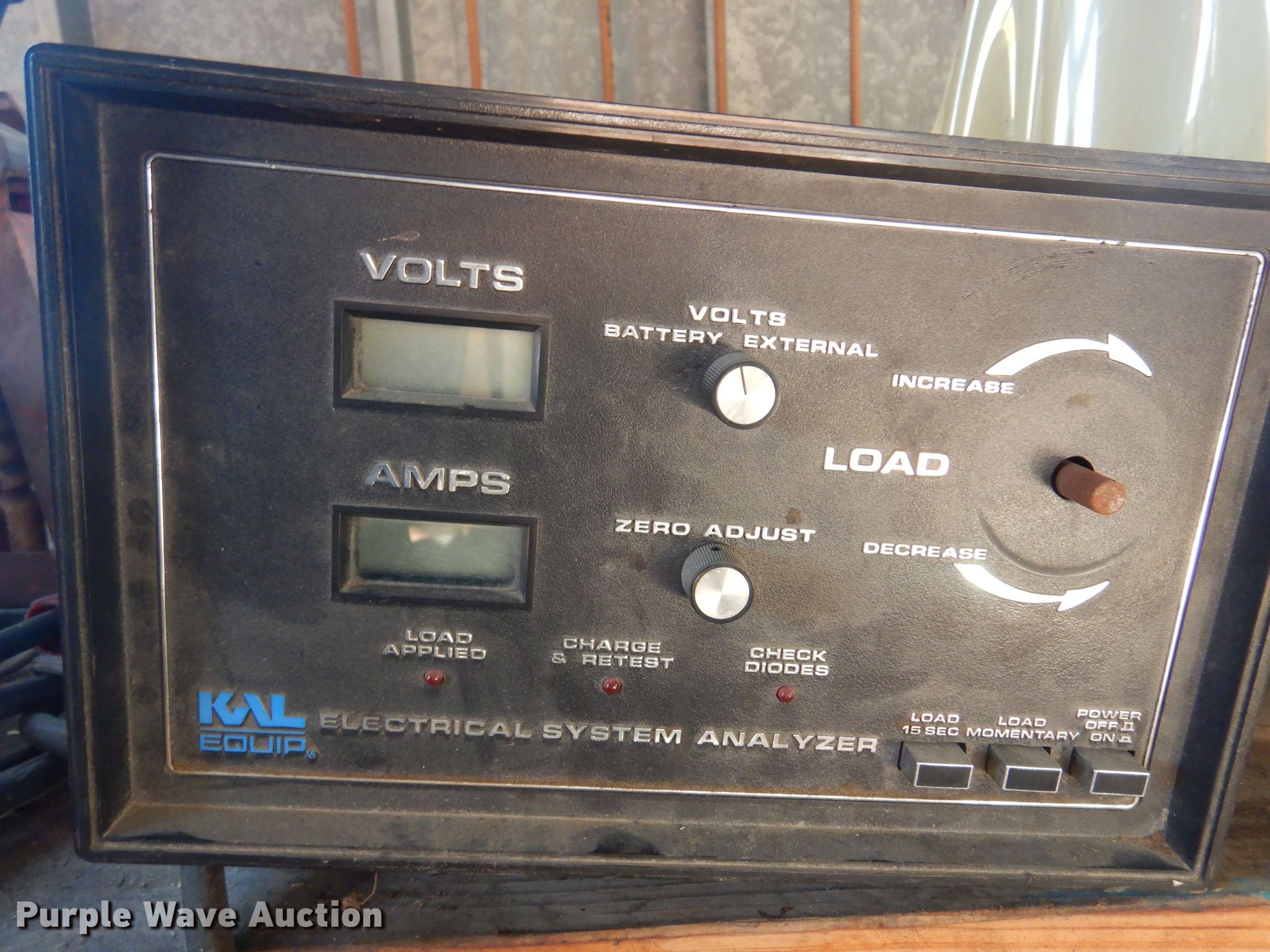 KAL battery tester in Chanute, KS Item JA9745 sold Purple Wave