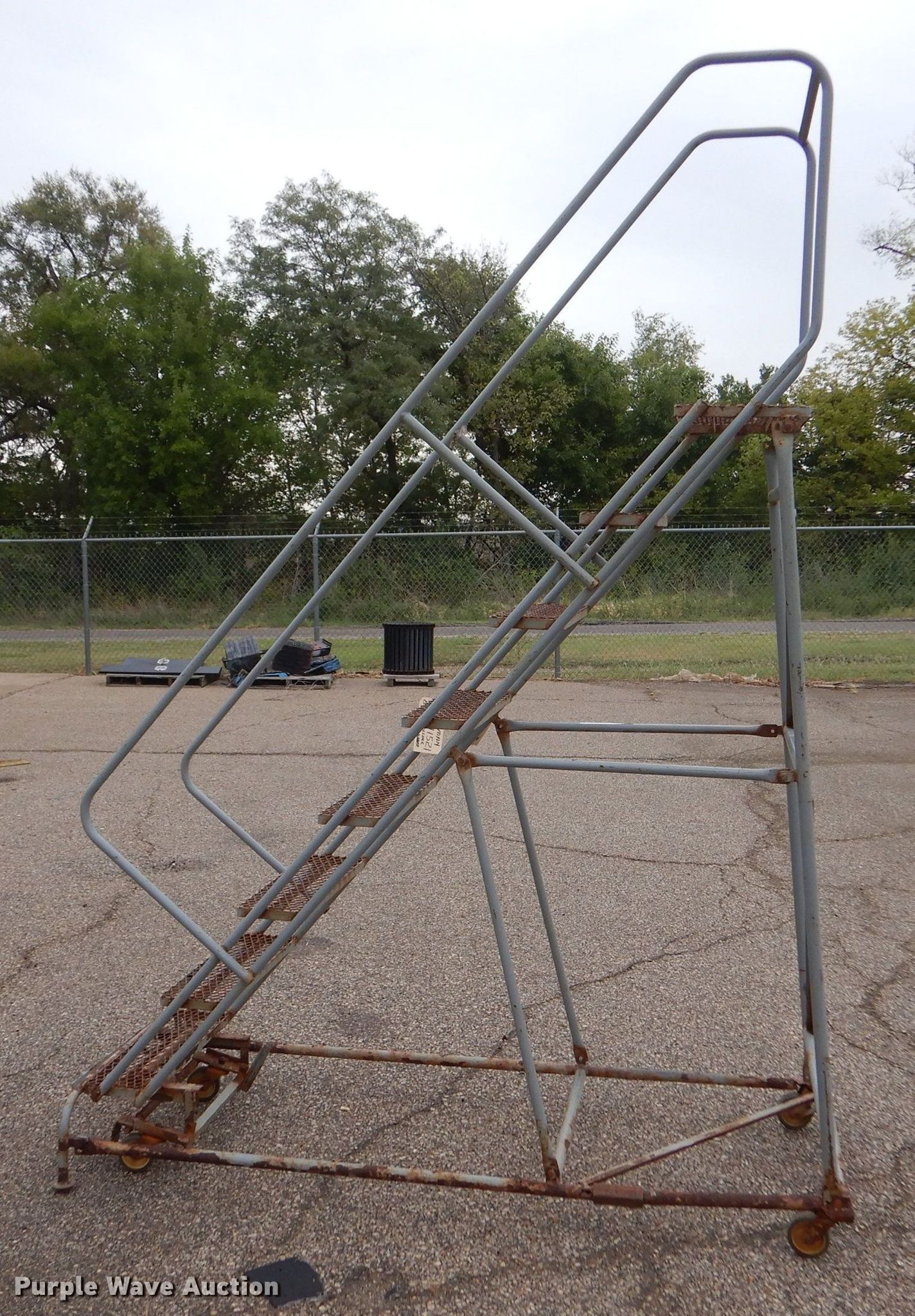Cotterman T0306 tilt/roll ladder in Salina, KS Item LC9004 sold