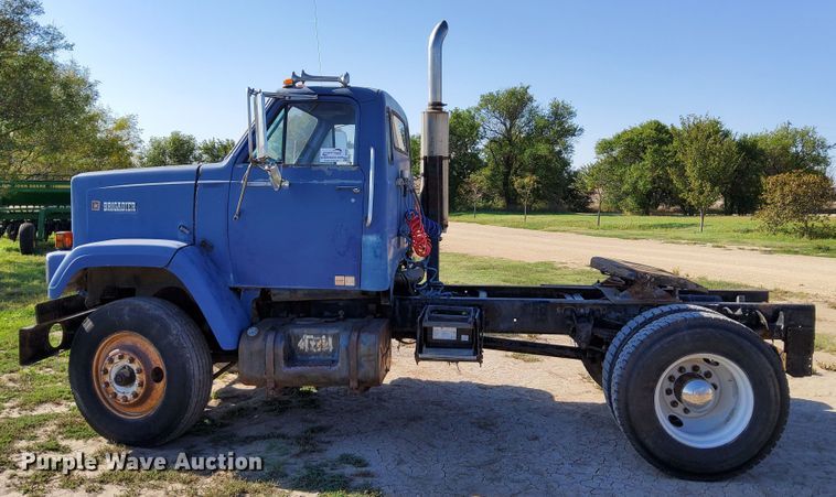 image for item DJ6132 1984 GMC Brigadier  semi truck